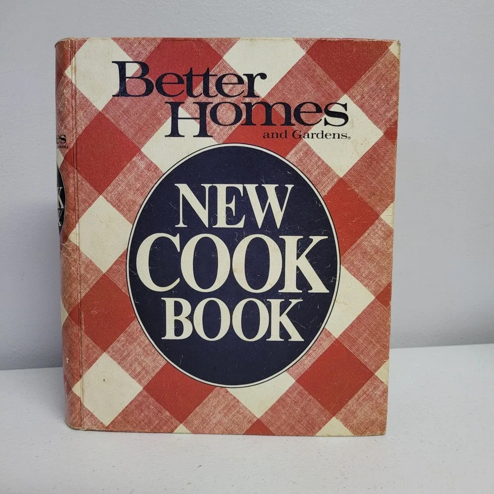 Better Homes and Gardens Cook Book‎ VTG Red Gingham Hardcover 1981 Missing Pages